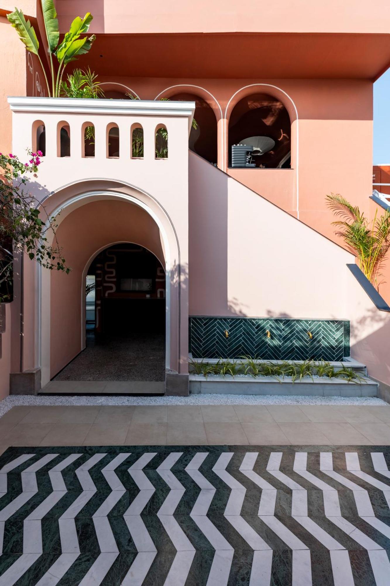 The Red Pier By Downtown Udaipur Hotel Exterior photo